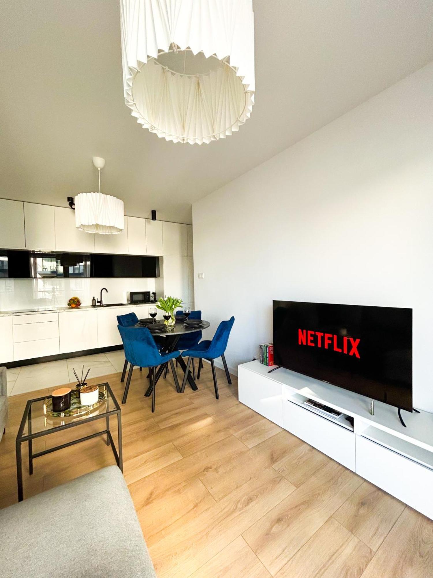 Lumina Stylish 3-Room Apart With Balcony Łódź Dış mekan fotoğraf