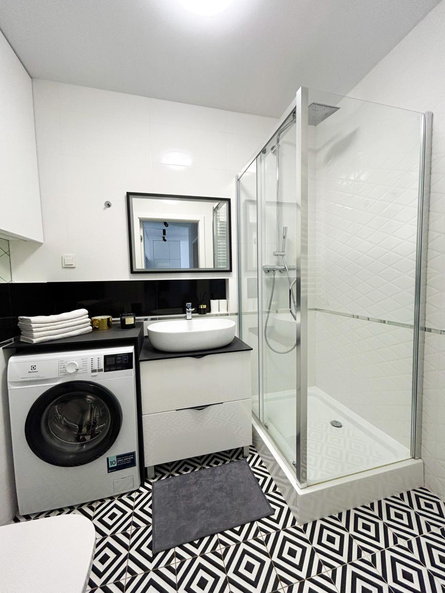 Lumina Stylish 3-Room Apart With Balcony Łódź Dış mekan fotoğraf