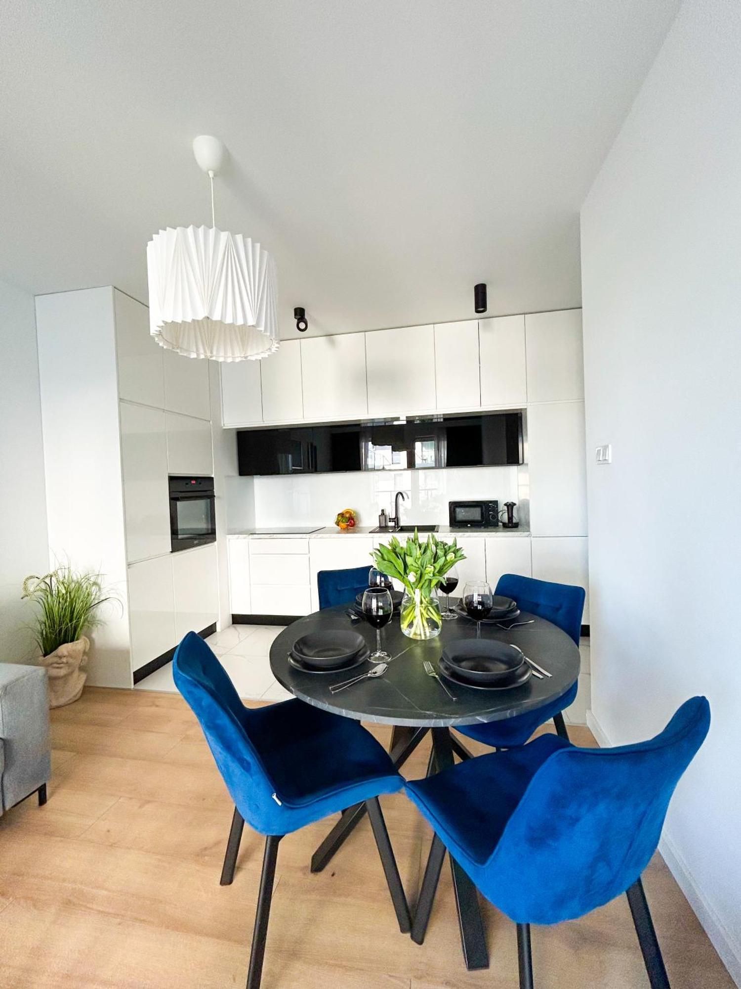 Lumina Stylish 3-Room Apart With Balcony Łódź Dış mekan fotoğraf