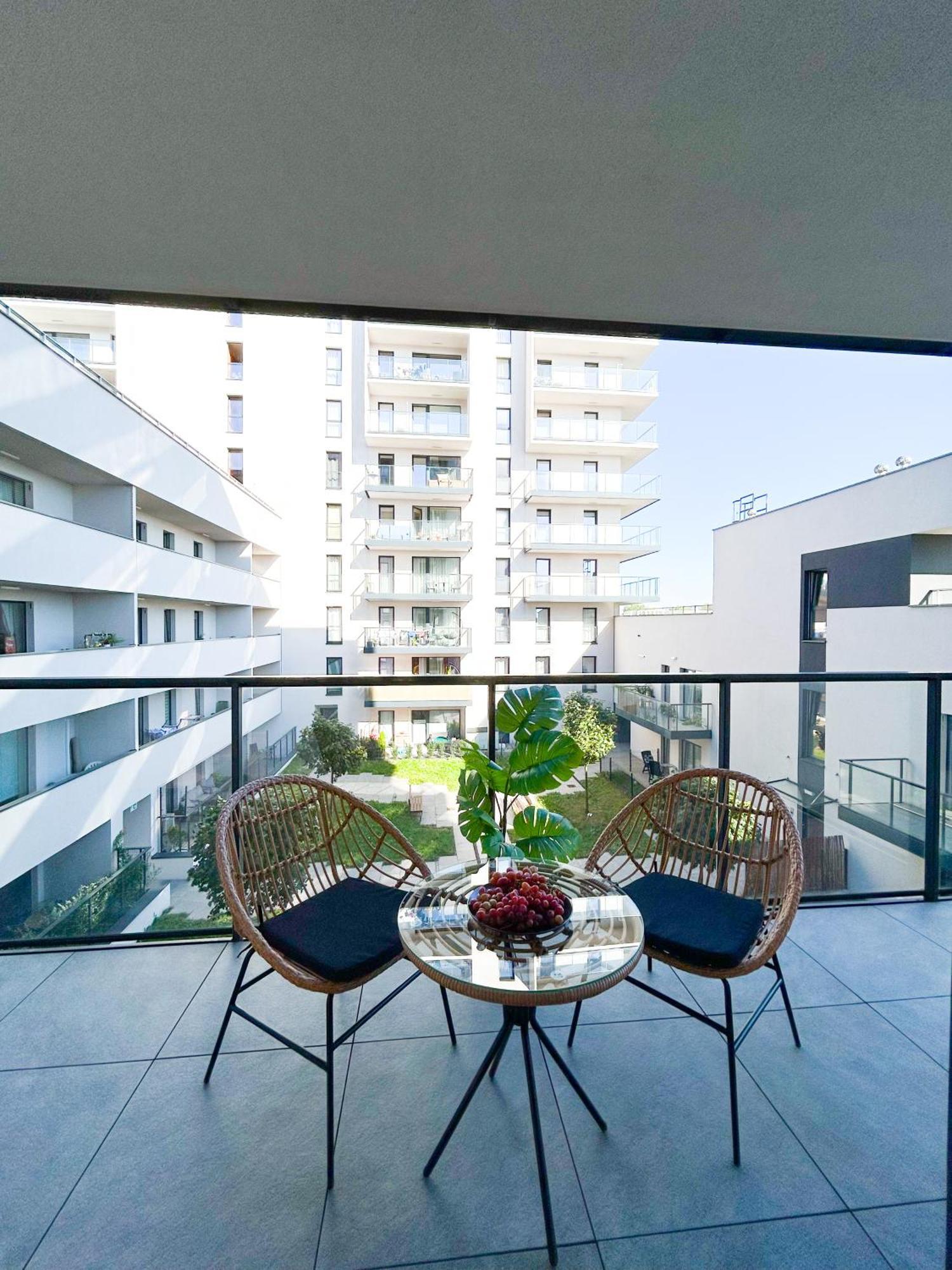Lumina Stylish 3-Room Apart With Balcony Łódź Dış mekan fotoğraf